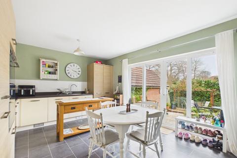 4 bedroom detached house for sale, Abbott Close, Ottery St. Mary, EX11 1FH