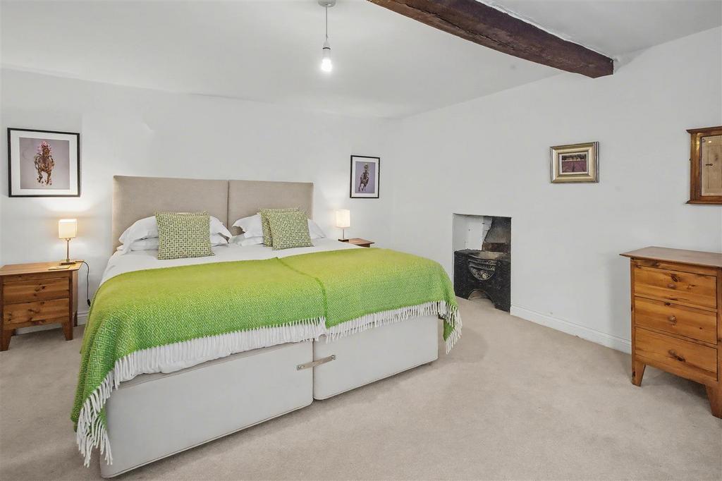 Bedroom 3 1.jpg