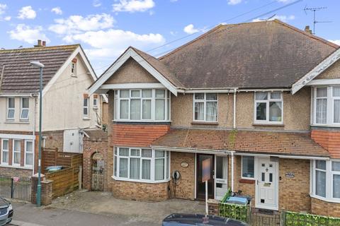 4 bedroom semi-detached house for sale, Cavendish Road, Bognor Regis, PO21 2JW