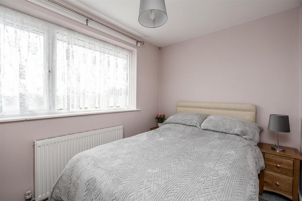 39 Hobs Meadow 5.jpg