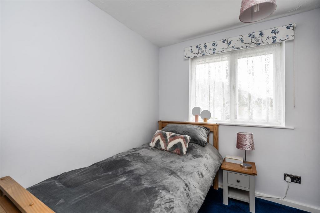 39 Hobs Meadow 4.jpg