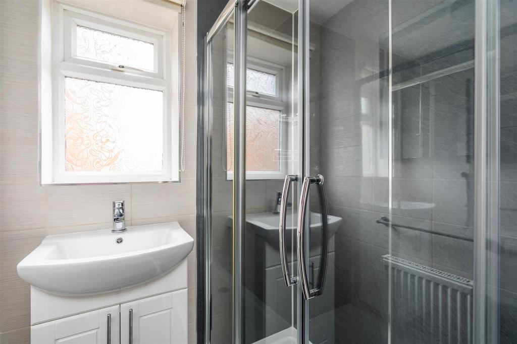39 Hobs Meadow 6.jpg