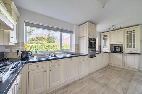 3 bedroom bungalow for sale, Brynglas Avenue, Newtown, Powys, SY16