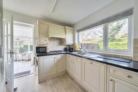 3 bedroom bungalow for sale, Brynglas Avenue, Newtown, Powys, SY16