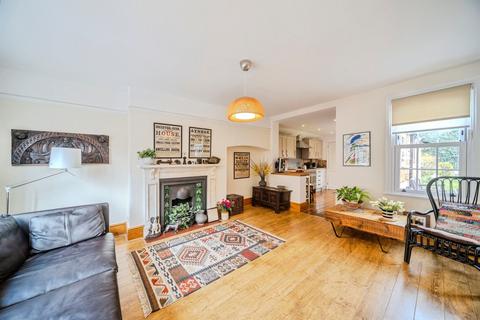 2 bedroom terraced house for sale, Silver Street, Newport Pagnell