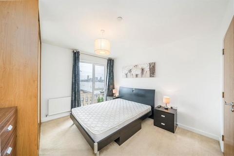 2 bedroom flat for sale, Barge Walk, London SE10