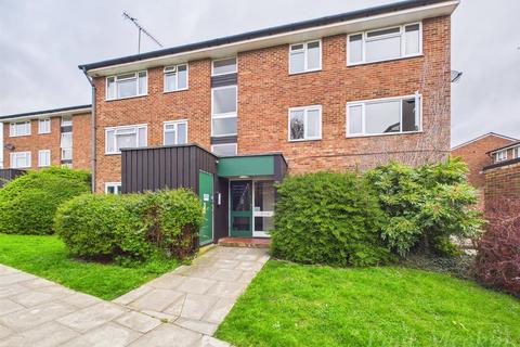 2 bedroom flat for sale, Middlefields, Croydon