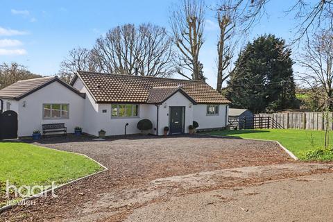 4 bedroom bungalow for sale, Hall Lane, Witnesham