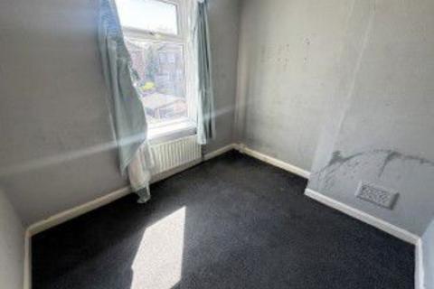 2 bedroom semi-detached house for sale, Manor Gardens, Gateshead, Tyne and Wear, NE10 8TB