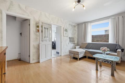 undefined, Victoria Avenue, Grays, RM16