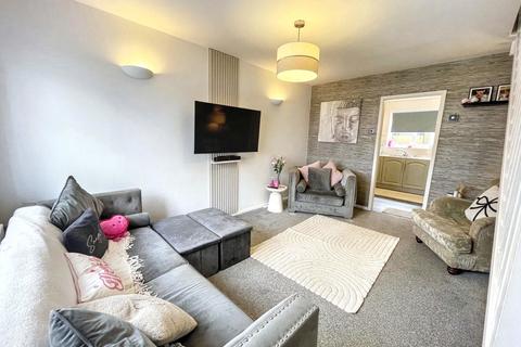 2 bedroom end of terrace house for sale, Byron Court, Whickham , Newcastle upon Tyne, Tyne and Wear, NE16 3JU