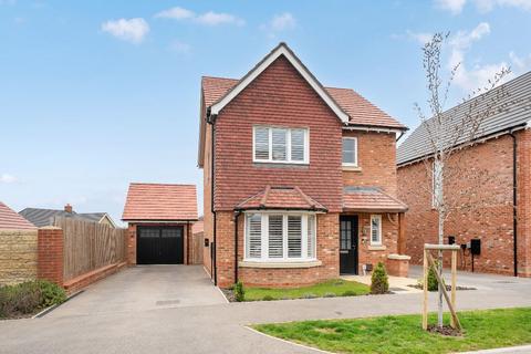 3 bedroom detached house for sale, Elderberry Way, Bedford