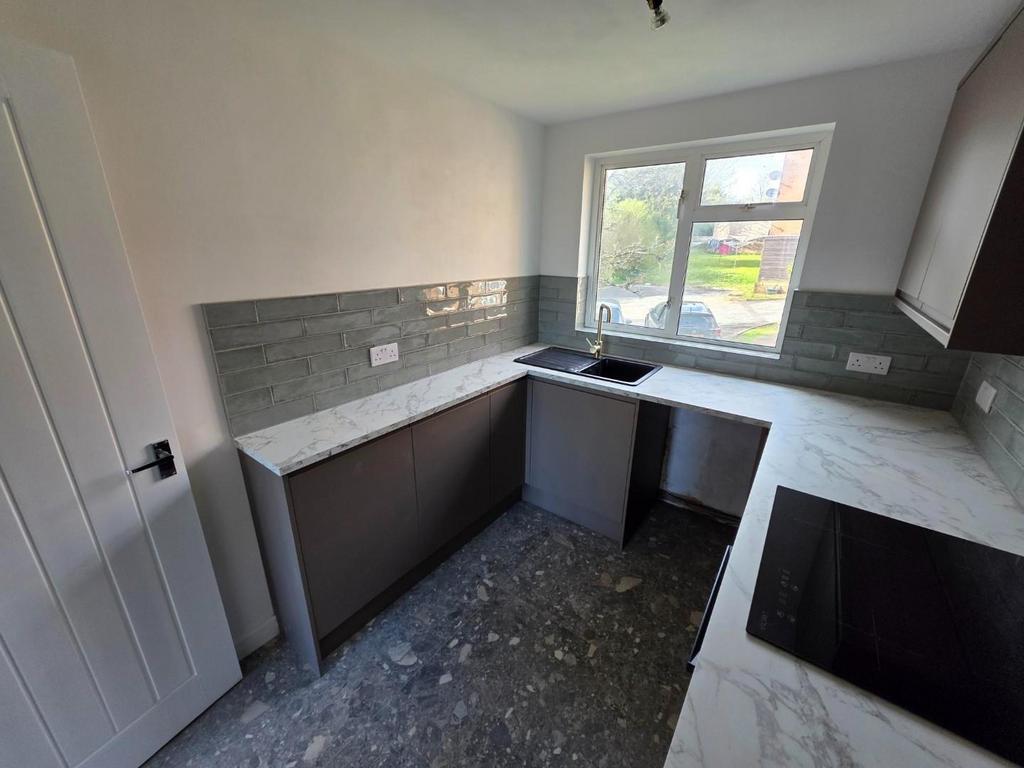 Kitchen - 2.jpg