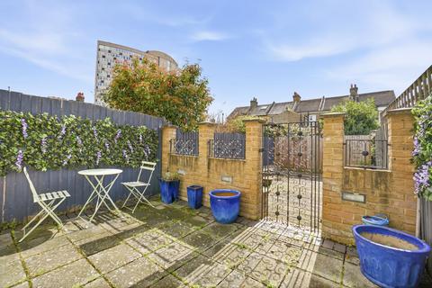 undefined, Crown Lane, Morden, SM4