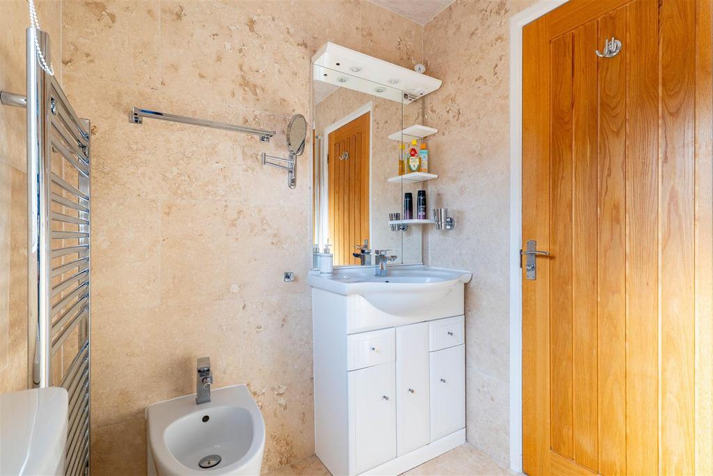 Family Shower Room