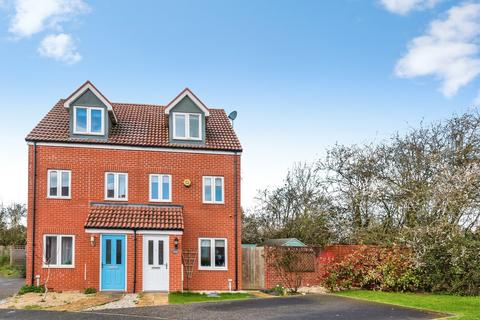 Brickworth Place, Swindon