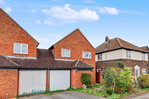 4 bedroom detached house for sale, Gorst Close, Letchworth Garden City, SG6