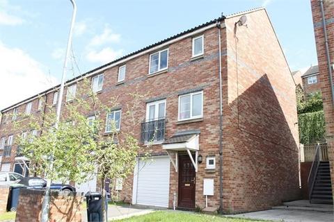 St. Cuthberts Road, Gateshead, NE8