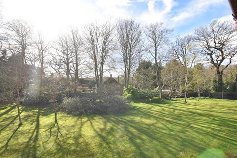 1 bedroom maisonette for sale, Heathbridge, Brooklands Road, WEYBRIDGE, KT13