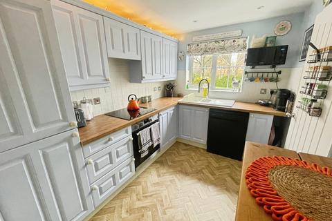 undefined, Trem-Y-Dyffryn, Bridgend, CF31