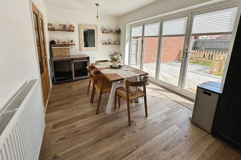 4 bedroom detached house for sale, Rowan Drive, Branston, Burton-on-Trent, DE14