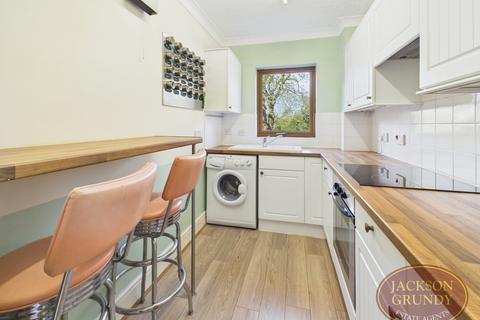 2 bedroom apartment for sale, Harlestone Road, Northampton, NN5 6AA