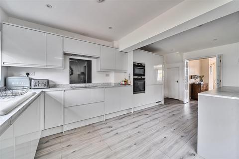 4 bedroom semi-detached house for sale, Kings Road, Headcorn, Ashford