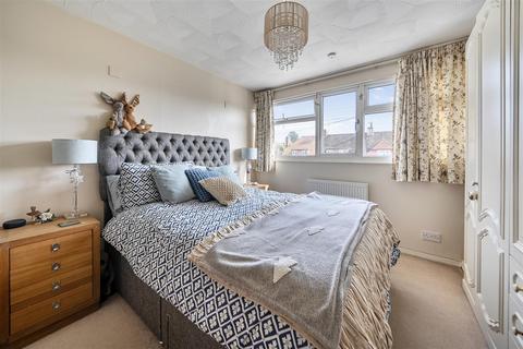 4 bedroom semi-detached house for sale, Kings Road, Headcorn, Ashford
