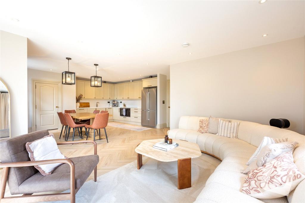 Living / Kitchen