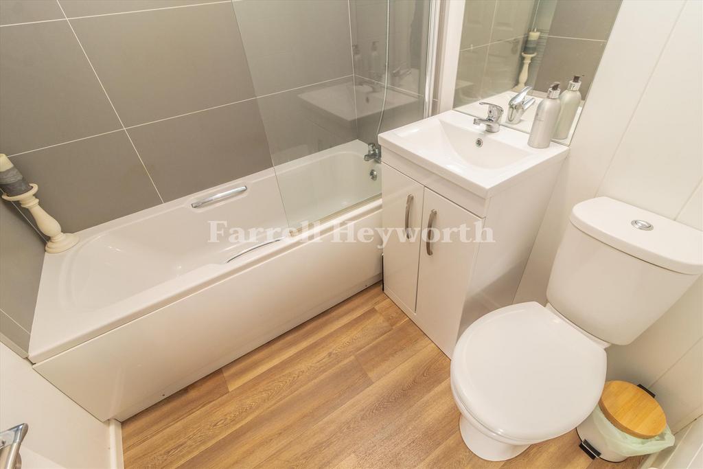 Bathroom image 2