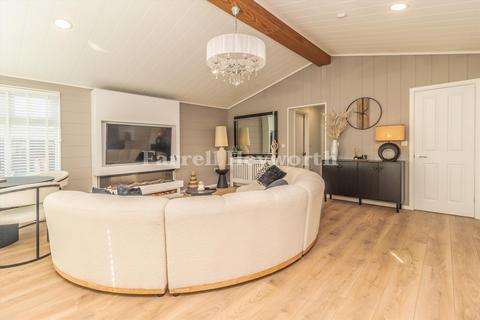 2 bedroom property for sale, Borwick Lane, Carnforth LA6