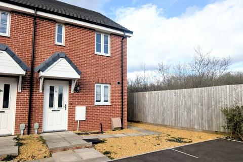 undefined, Heol Y Gylfinir, Llanilid, PONTYCLUN