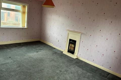 2 bedroom townhouse for sale, Dawson Avenue, Bradford