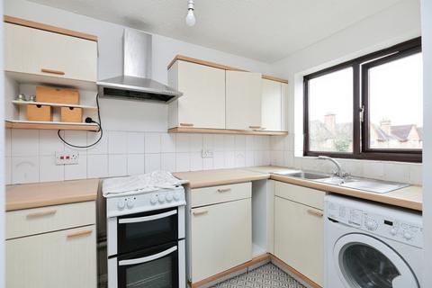 1 bedroom flat for sale, Elton Park, Watford