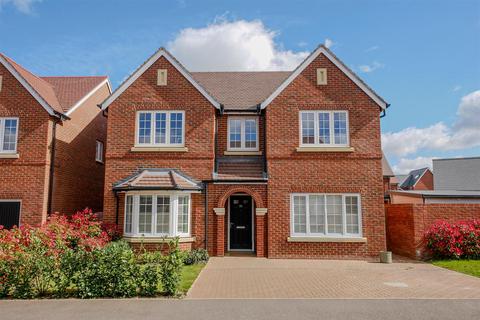 4 bedroom detached house for sale, Maple Furlong, Benson OX10