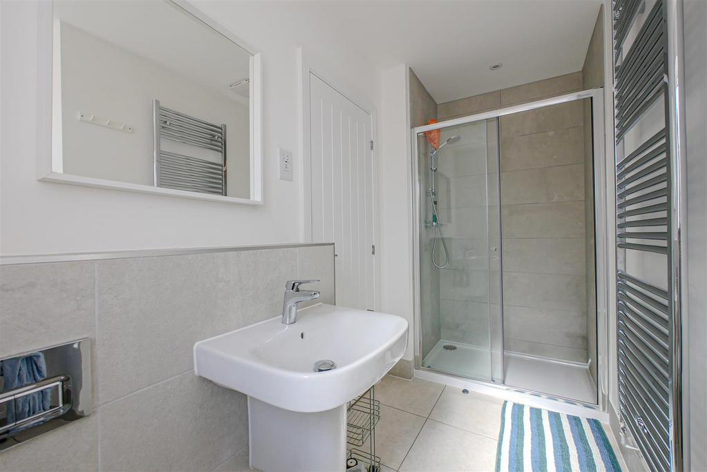 En-Suite (2)