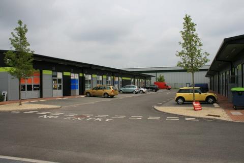 Industrial unit to rent, Smeaton Close Aylesbury HP19 8FJ