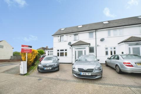 4 bedroom semi-detached house for sale, Cross Road, Mawneys, Romford, RM7