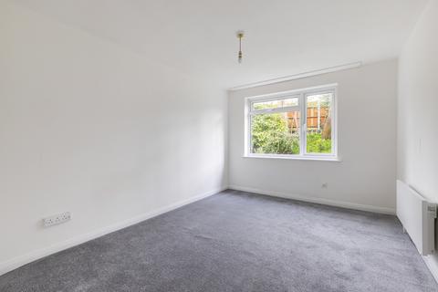 2 bedroom flat to rent, Hawker Court  KINGSTON HILL