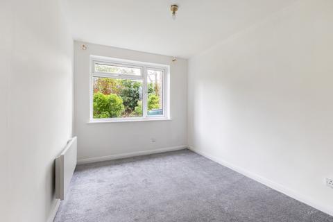 2 bedroom flat to rent, Hawker Court  KINGSTON HILL