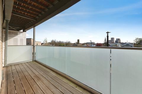 2 bedroom flat for sale, Blueberry Court, Holmeoak Avenue, Rainham, RM13