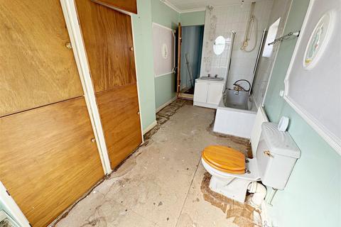 2 bedroom terraced house for sale, Barcroft Street, Cleethorpes, N.E. Lincs, DN35 7BG