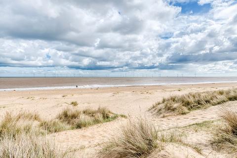 3 bedroom terraced house for sale, Beach Road, Caister-On-Sea