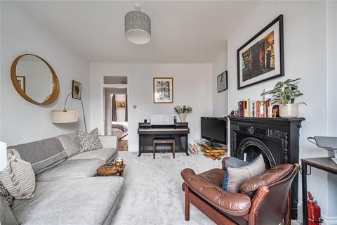 2 bedroom apartment for sale, Fairfield Road, London, N8