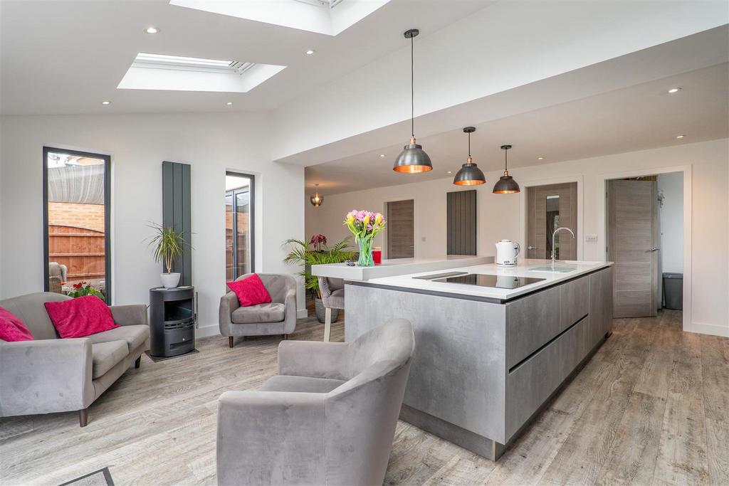 Kitchen/Breakfast/Dining Room