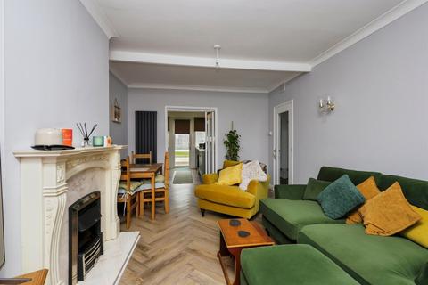 2 bedroom semi-detached bungalow for sale, The Hydneye, Eastbourne