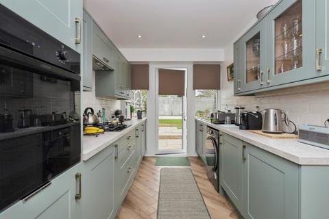 2 bedroom semi-detached bungalow for sale, The Hydneye, Eastbourne