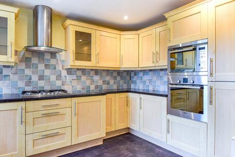 3 bedroom terraced house for sale, Curling Way, Newbury, Berkshire, RG14