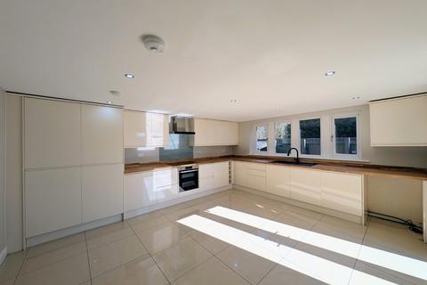 undefined, Laund Road, Huddersfield, West Yorkshire, HD3