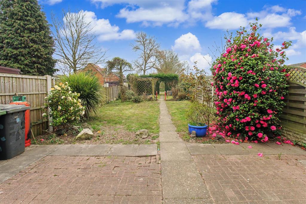 Garden and parking (2).jpeg